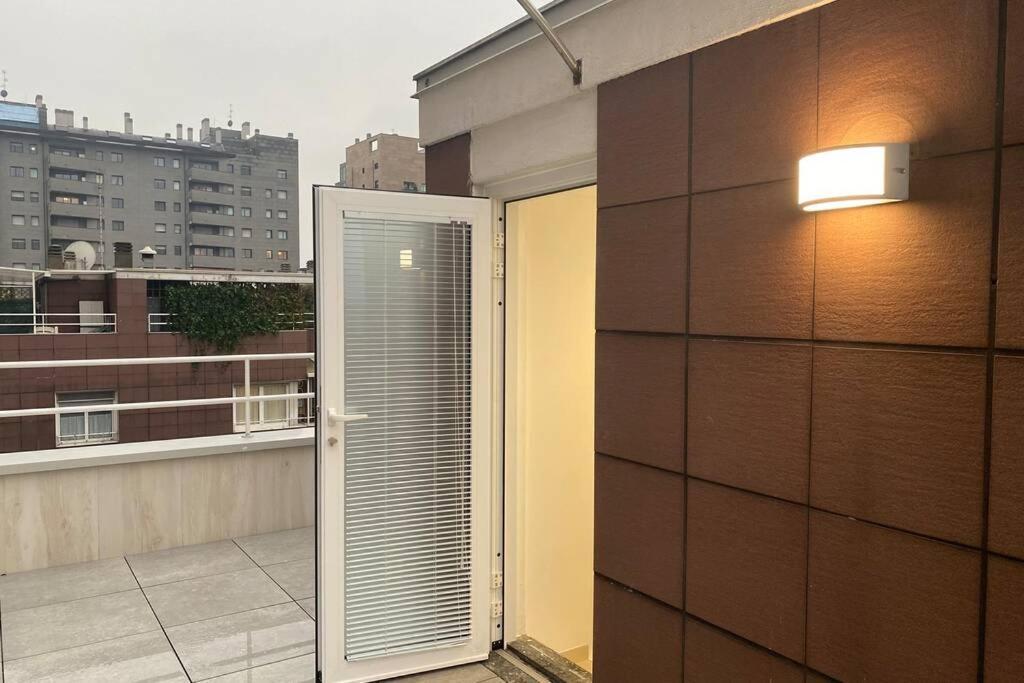 Attico Milano-Bicocca Apartment Luaran gambar